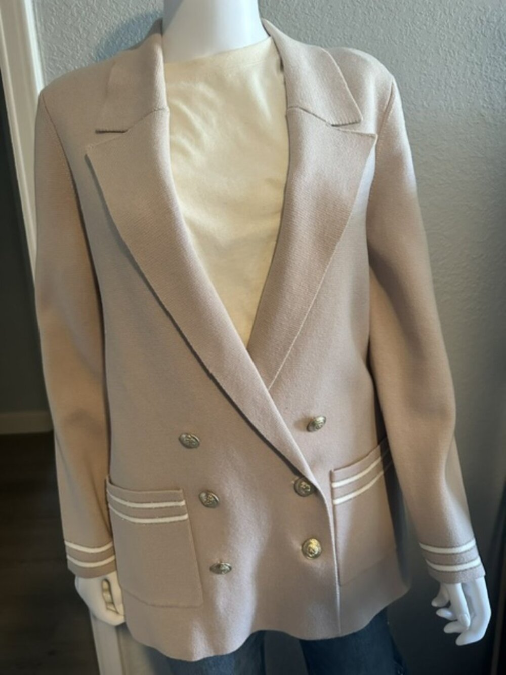 L’Agence Eileen Boyfriend Knit Blazer